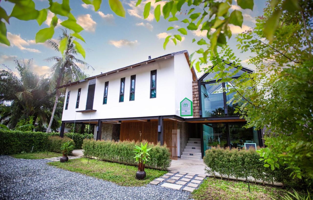 In My Place Cafotel Khlong Thom Exteriör bild