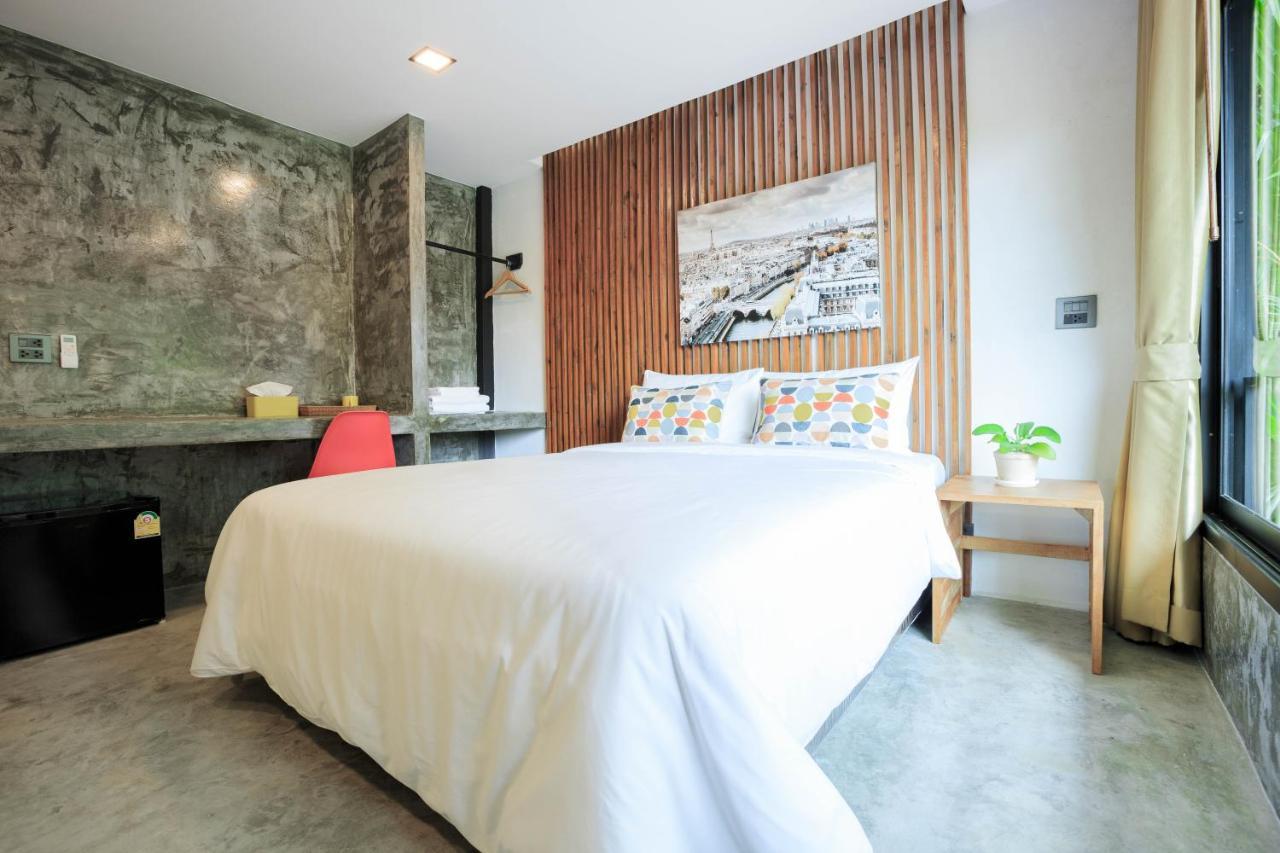 In My Place Cafotel Khlong Thom Exteriör bild